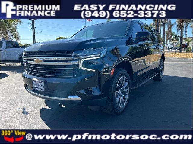 2022 Chevrolet Suburban LT SPORT BACK UP CAM THIRD ROW SEAT 1 OWNER in Black — front three-quarter view